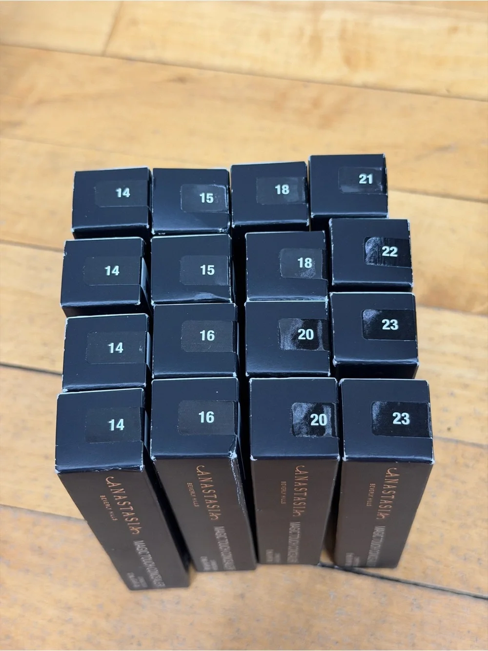 Anastasia Beverly Hills Magic Touch Concealer - 16 pieces